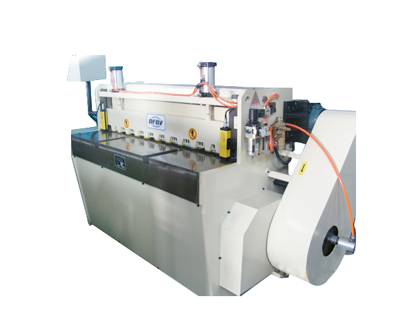 E200气托带前光膜精密剪